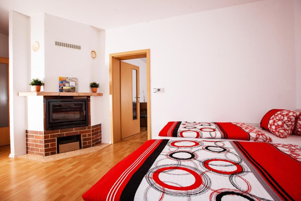 Apartman Dominhaus Cheb Exterior foto